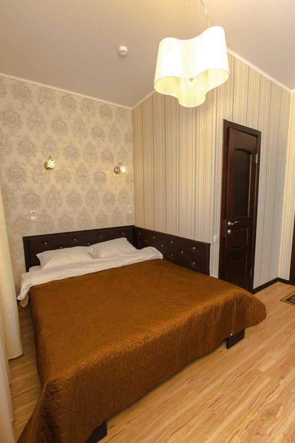 Hotel Hizhina Petropavlovsk Exterior photo